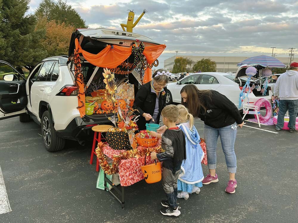 Trunk or Treat a Success (with Pics)